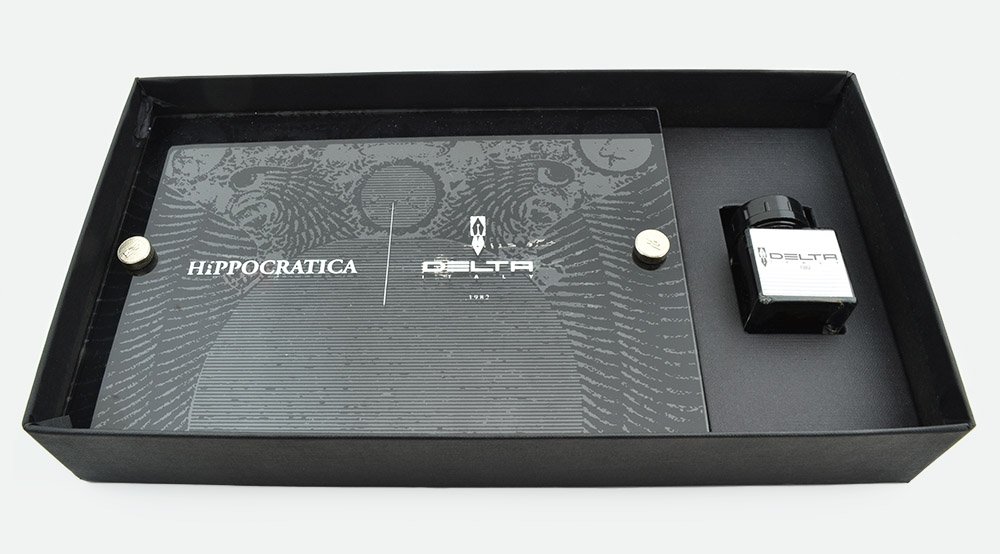 Delta Hippocratica Fountain Pen - Blue & Red Resin, Rhodium Trim